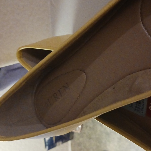 Ralph Lauren shoe - Picture 4 of 4